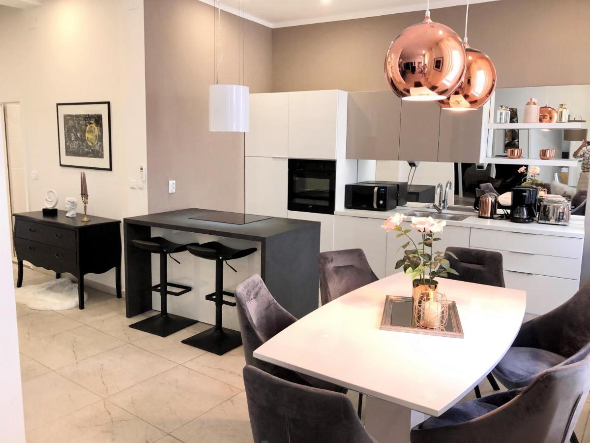 Hedone Luxury Apartment With Free Parking Пула Екстериор снимка