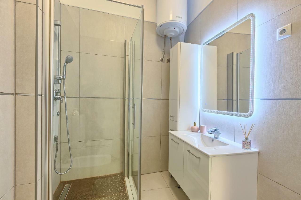 Hedone Luxury Apartment With Free Parking Пула Екстериор снимка