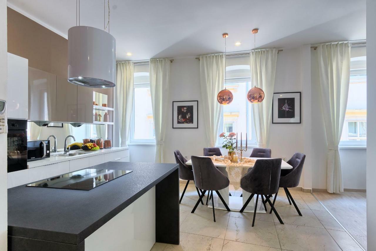 Hedone Luxury Apartment With Free Parking Пула Екстериор снимка